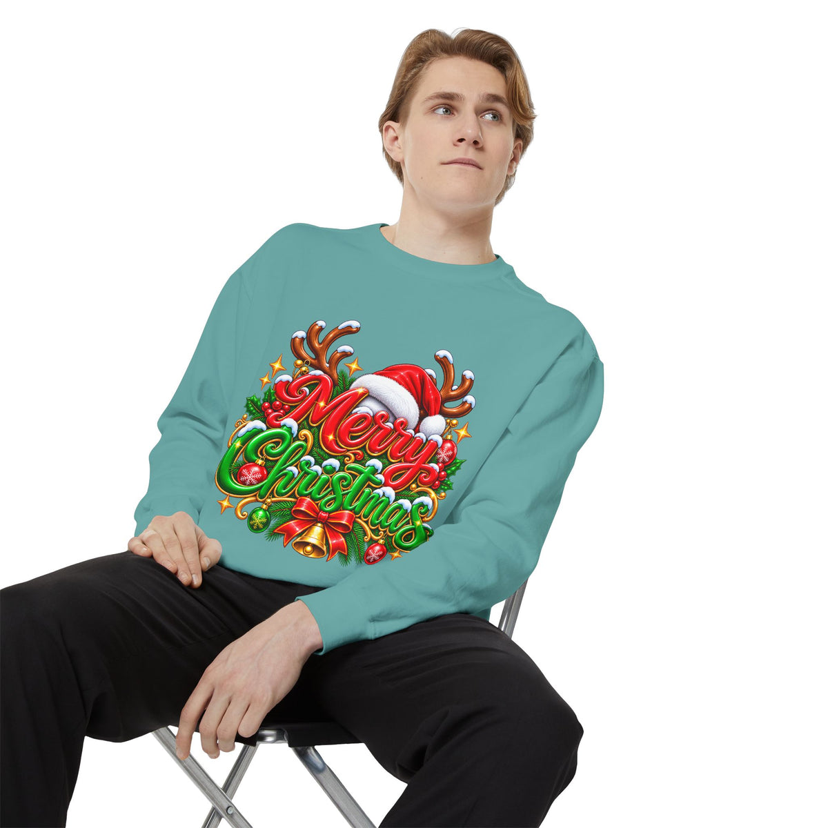 Christmas Sweatshirt — 'Merry Christmas' Festive Holiday Crewneck