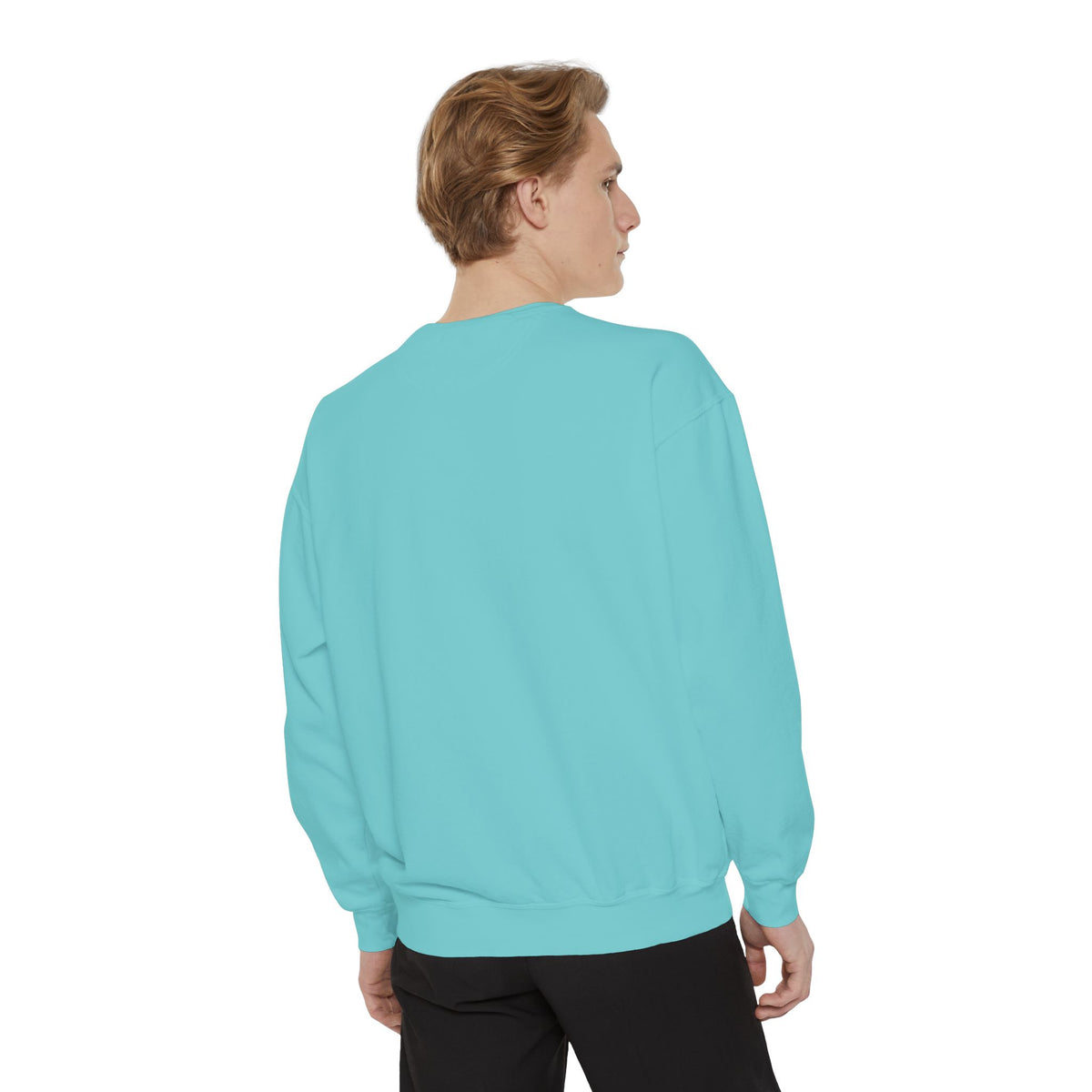 Christmas Sweatshirt — 'Merry Christmas' Festive Holiday Crewneck